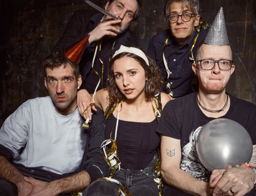 Písnička Starý chlapi s Jakubem Königem, Davidem Pomahačem, Jiřím Imlaufem a Cyrilem Kaplanem