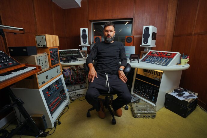 Boris Carloff: Dovedu měnit barvy podle prostředí, hudby nebo kapely